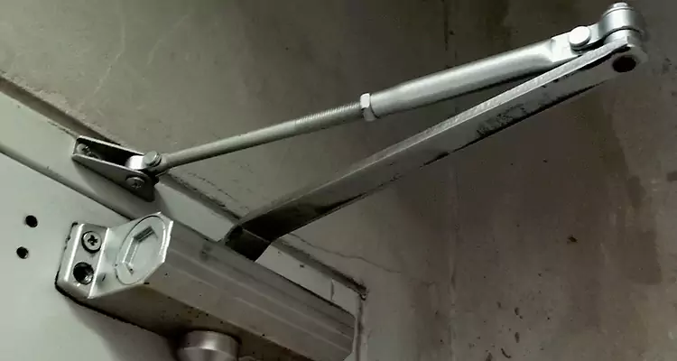 Door Closer Parallel Arm Installation in Dania Beach, FL