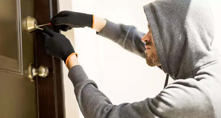 Emergency Motel Lock Repairs—Available 24/7 in Dania Beach, FL